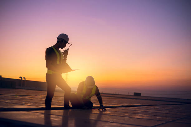 Best Local Roofing Companies  in Hinckley, IL